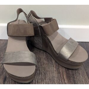 Corkys Slingback Strap Wedges Size 9